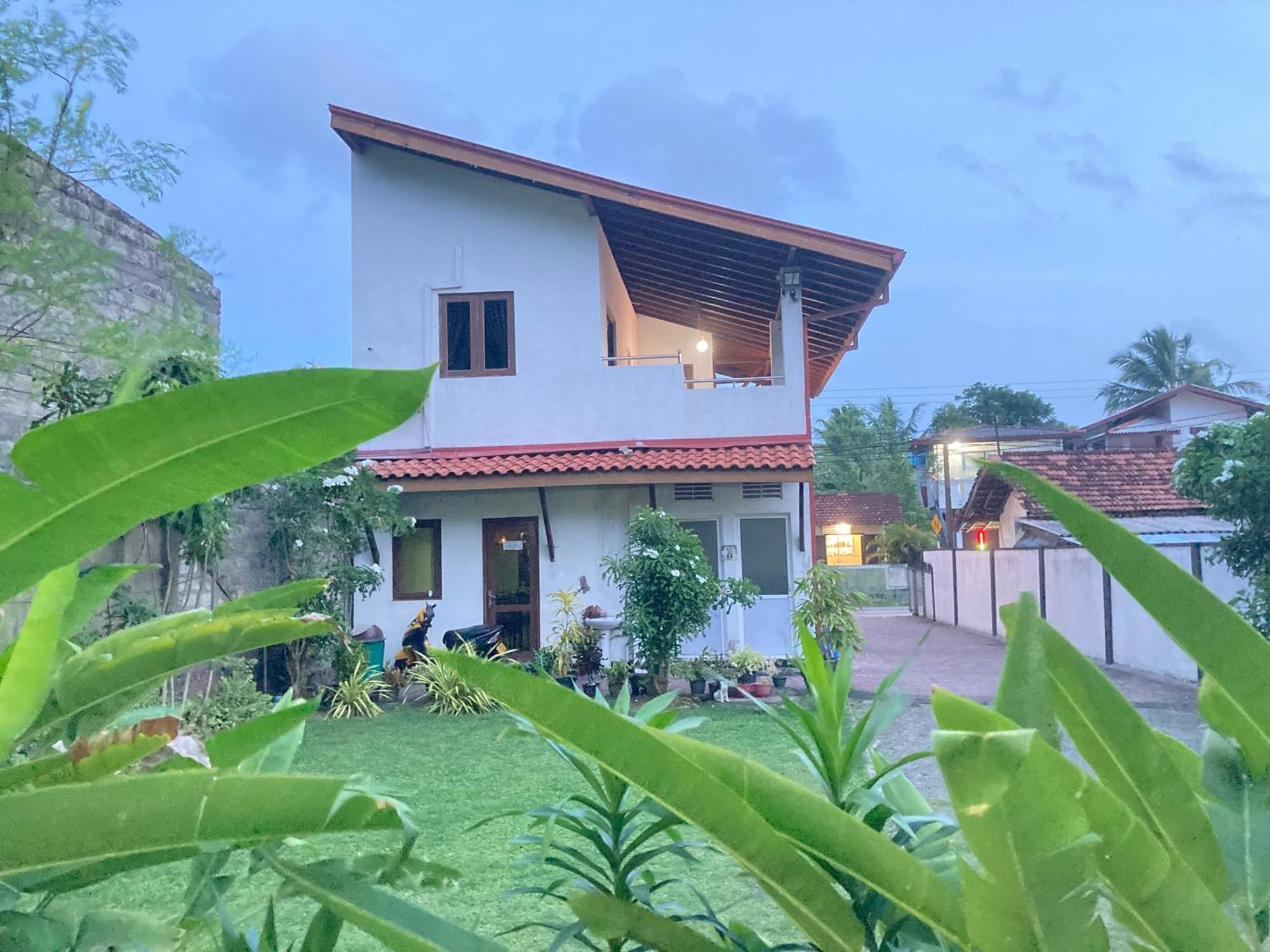 White Horse Mirissa Hotel Екстериор снимка